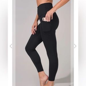 Yogalicious HIGH RISE SIDE POCKET 7/8 ANKLE LEGGING Black Medium